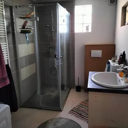 House Close To The City Center *